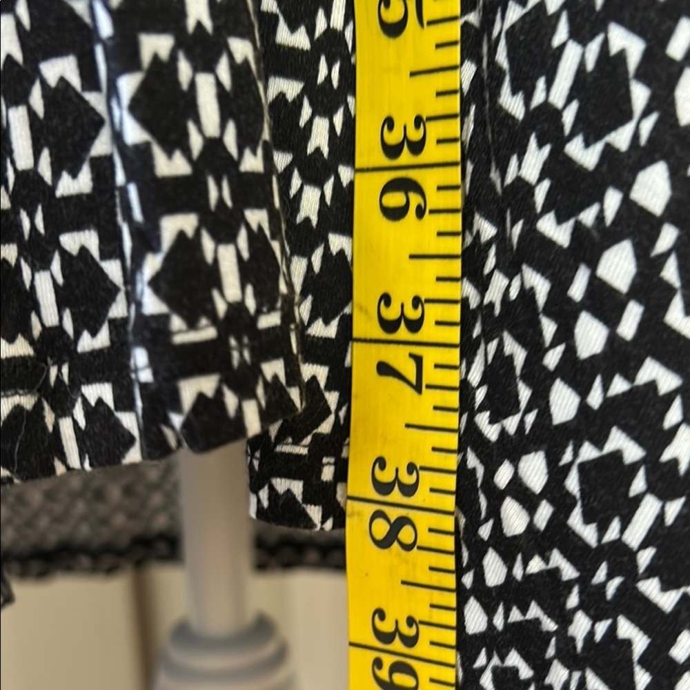 Anne Klein Black and White Handkerchief hem Dress Sz m - Picture 5 of 14